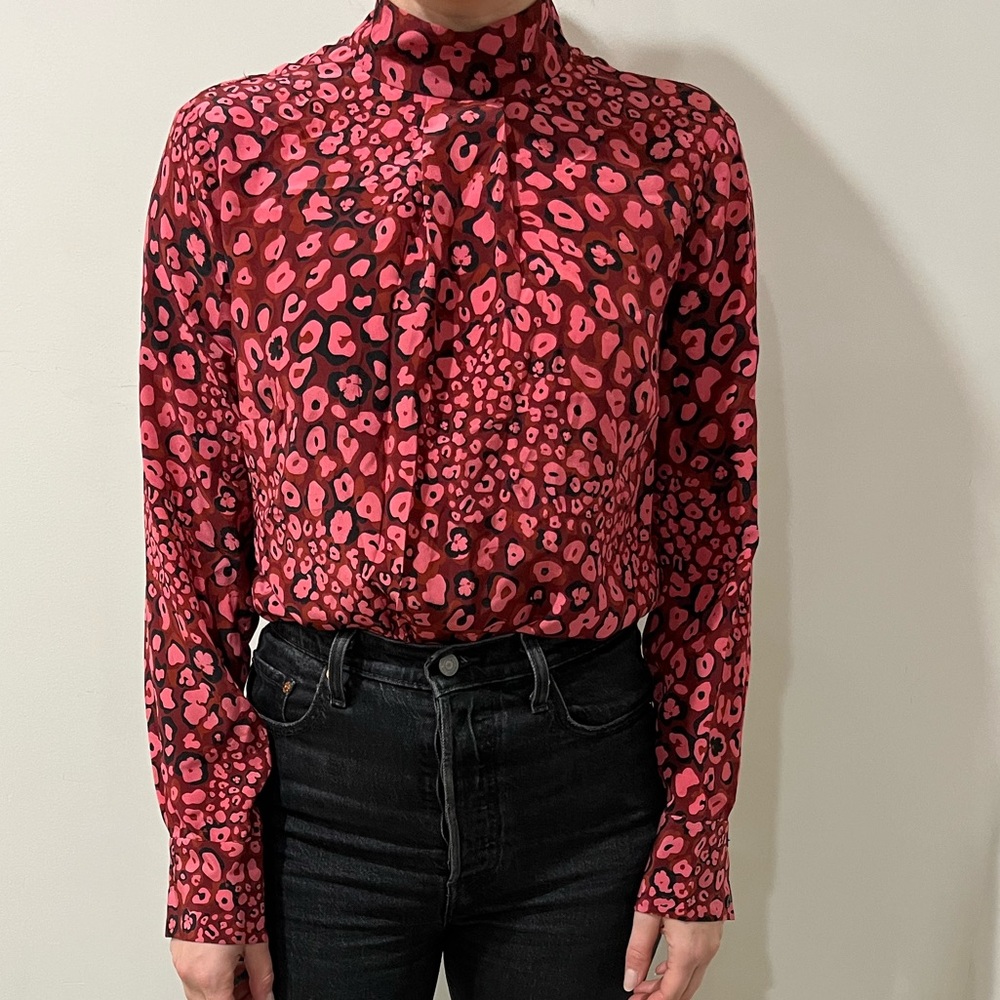 CEFFIN Silk Animal Print Blouse (size M)